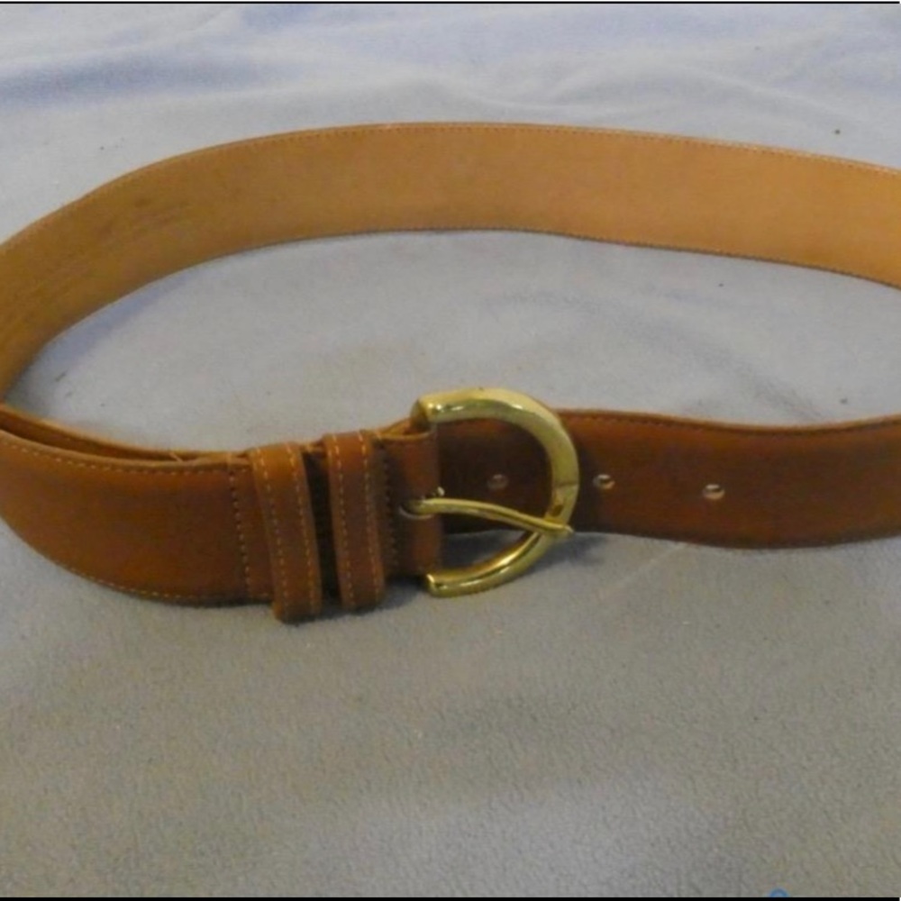 Coach Light Brown Leather Belt, Size Medium